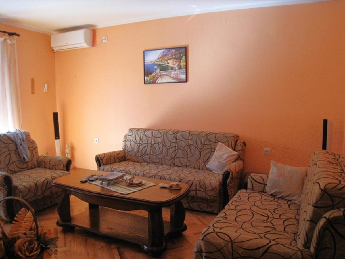 Apartment Stana Petrovac Eksteriør billede